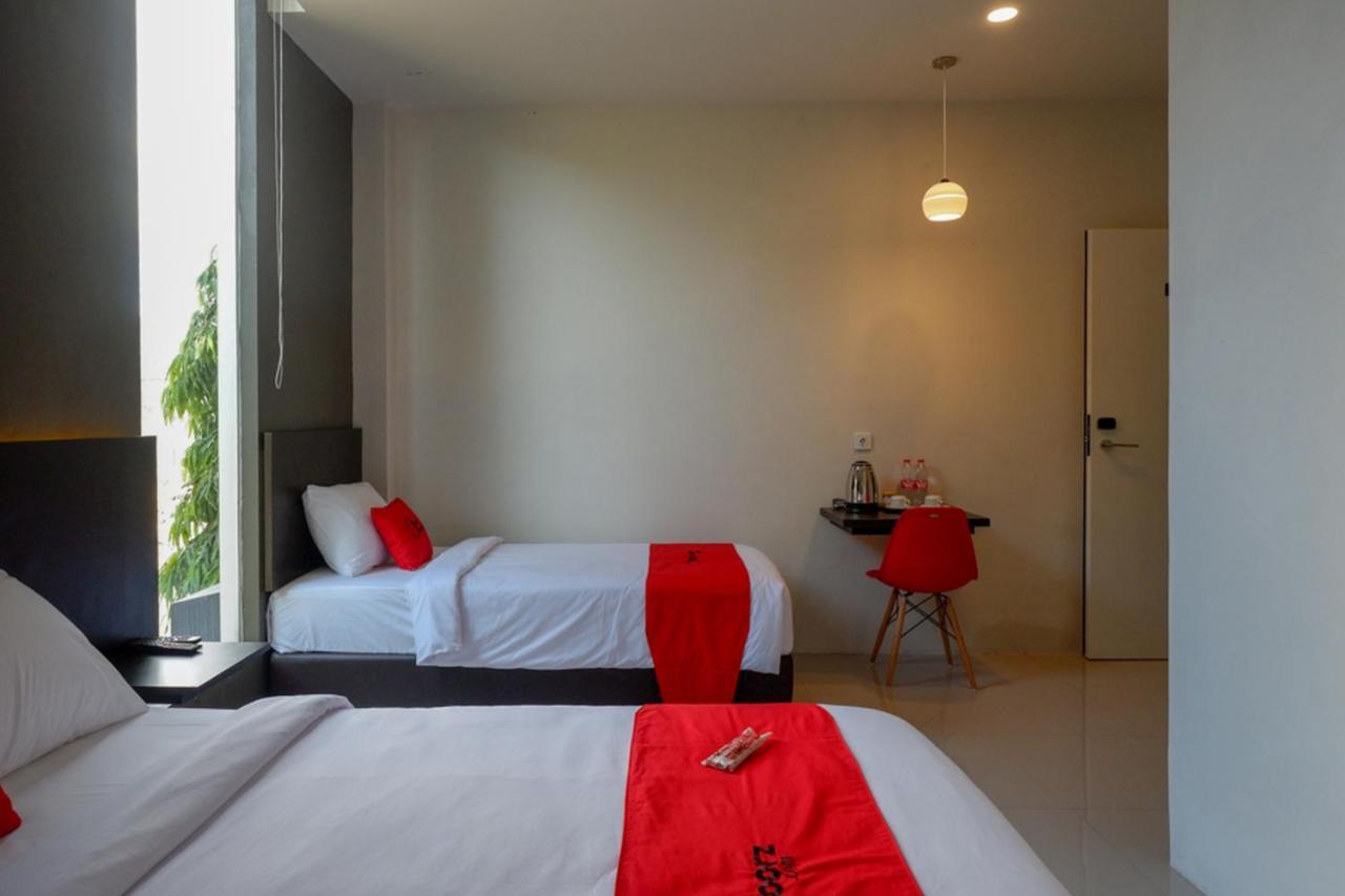 Reddoorz Plus Near Solo Baru Екстер'єр фото