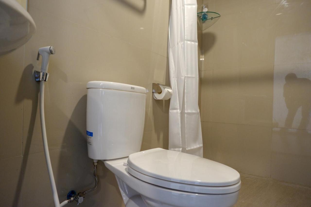 Reddoorz Plus Near Solo Baru Екстер'єр фото