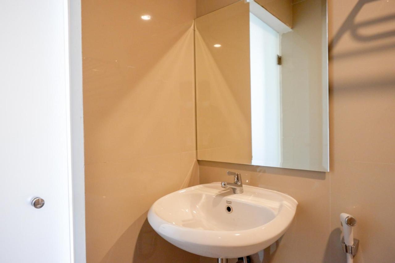 Reddoorz Plus Near Solo Baru Екстер'єр фото