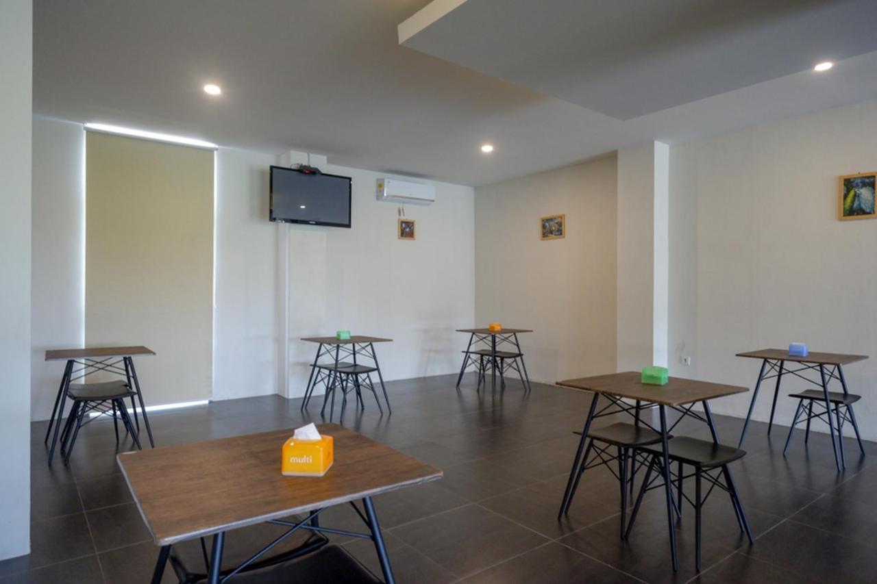 Reddoorz Plus Near Solo Baru Екстер'єр фото